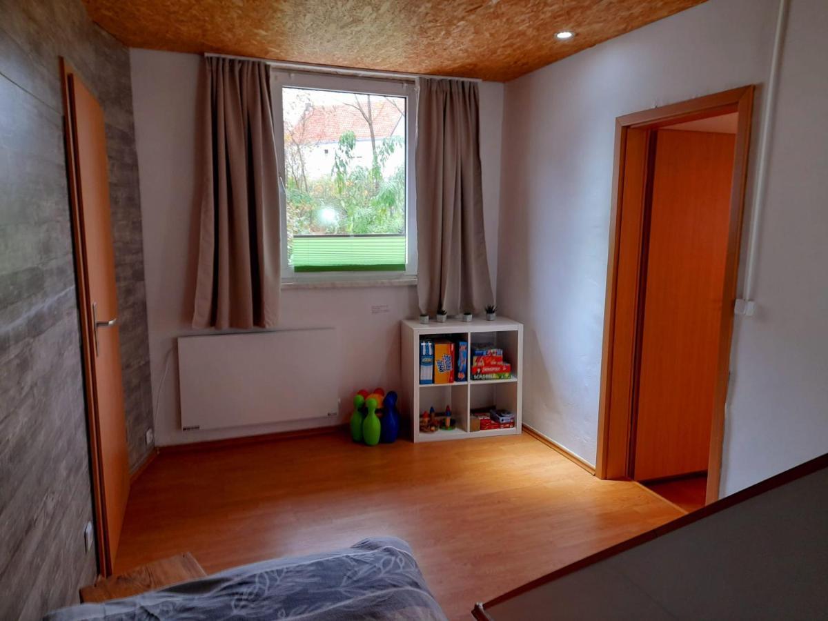 Willkommen In Dem Luftkurort Und Kaesestadt Nieheim Rennstrecke 4Km Entfernt Fewo1 Bagian luar foto