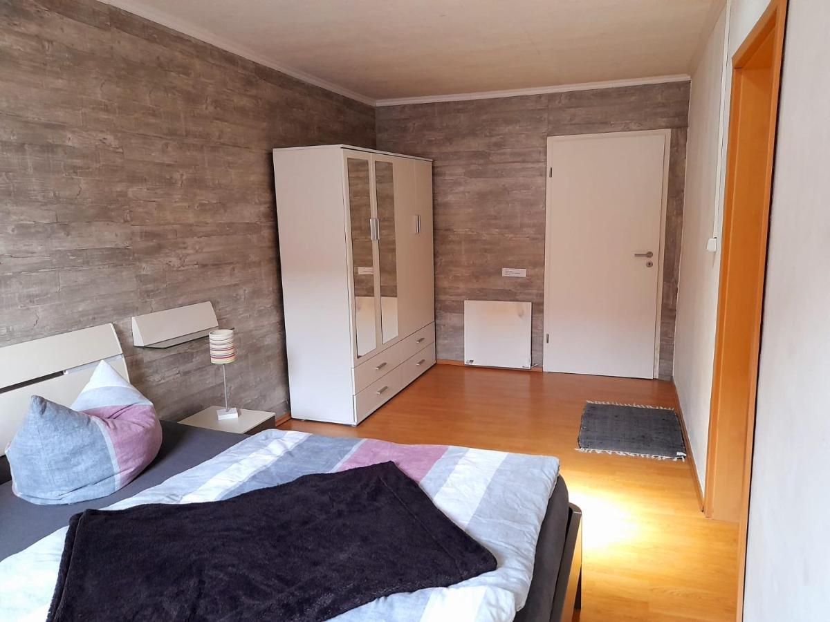 Willkommen In Dem Luftkurort Und Kaesestadt Nieheim Rennstrecke 4Km Entfernt Fewo1 Bagian luar foto